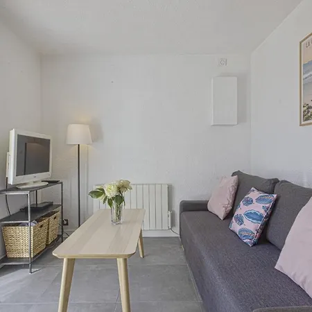 Rostani - - Welkeys Apartman