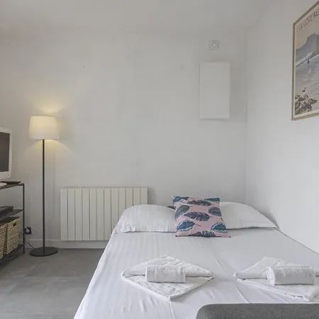 Rostani - - Welkeys 公寓